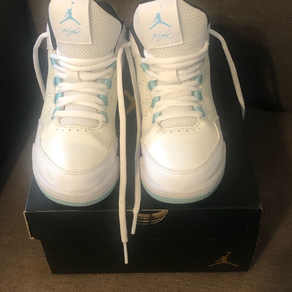 Kids sneakers